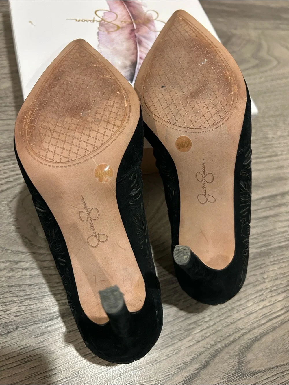 Jessica Simpson Black Scalloped Pointed-Toe Stiletto Heels